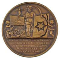1685. "Érsekújvár és Esztergom visszavétele" bronz emlékérem, öntött másolat (59mm) T:XF H...