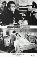 cca 1989 előtt készült filmek egy-egy jelenet fotója, 33 db vintage produkciós filmfotó (vitrinfotó, lobbyfotó) ezüst zselatinos fotópapíron, a használatból eredő (esetleges) kisebb hibákkal, 18x24 cm