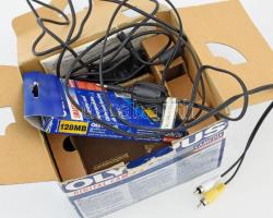 Olympus C4040 digitális kamera 4,1mp eredeti dobozában, teljes tartozékokkal, működik