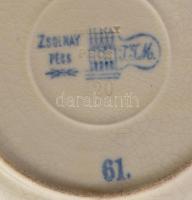 Zsolnay teás csésze. cca 1890, családi pecsétes, mázas fajansz, XIX. sz. kézzel festett, hibátlan d:...