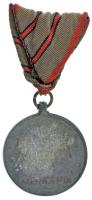 1918. "Sebesültek Érme" Zn kitüntetés két sebesülés után járó mellszalaggal. Szign.: R. Pl...