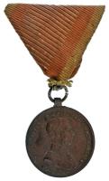 1914. "Ferenc József Bronz Vitézségi Érem" bronz kitüntetés mellszalagon. Szign.: Tautenhayn T:AU patina, viseltes szalag Hungary 1914. "Bronze Gallantry Medal (Der Tapferkeit)" bronze decoration with ribbon. Sign.: Tautenhayn C:AU patina, worn ribbon NMK 137.