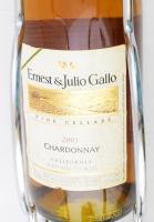 Californiai Chardonnay fém tartóval és eredeti csomagolású dugóhúzóval