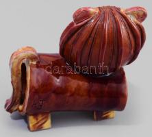 AJ jelzéssel: Csőoroszlán. Iparművész mázas kerámia, jelzett, mázkopással, zsűri címkével, 13x13 cm