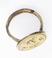 cca XVIII. sz., katonai bronz pecsétgyűrű, lovas huszár ábrázolással, koronával és monogrammal, 23x1...