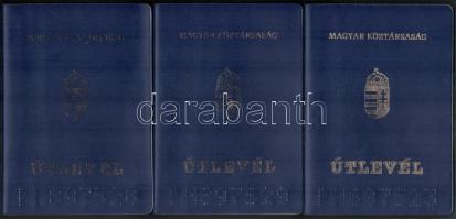 1997 Magyar Köztársaság által kiállított 3 db útlevél, közte 2 db sorszámkövető