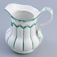 cca 1900, Porcelán kancsó, jelzett, belső repedésvonallal, m: 17 cm