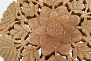 Faragott keleti asztal, szétszedhető, faragott fa, összecsukható d: 29 cm