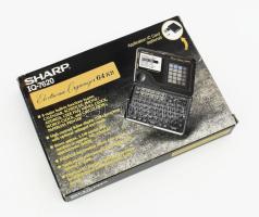 Sharp IQ-7620 multifunkciós digitális számológép, eredeti dobozában, angol nyelvű használati útmutatóval. Újszerű állapotban, nincs kipróbálva.