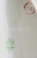 Hollóházi páva. Jelzett, kis kopással, h: 20 cm