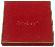 1970. "Lenin élt, Lenin él, Lenin élni fog! 1870-1970" biszkvit porcelán plakett, eredeti ...