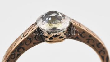 14K arany gyűrű gyémánttal, 0,25 ct, jelzett m: 55, bruttó: 2,57 g