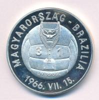 1996. &quot;Magyarország - Brazília 3:1 Labdarúgó Világbajnokság 30 éves évfordulója / Mészöly Kálmán aláírás&quot; ezüstözött fém emlékérem, kapszulában (42,5mm) T:UNC,AU (eredetileg PP)