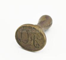 Antik monogramos bronz pecsételő, h: 4,5 cm