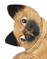 Cica, faragott és festett fa, osztrák (bécsi) ajándéktárgy, alján etikettel jelzett, kis hibákkal, m...