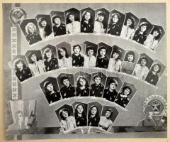 1981 A Munkácsi Pedagógiai Főiskola emlékalbuma magyar hallgató részére, 10 db fekete-fehér fotóval ...