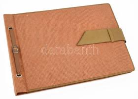 cca 1930-1940 Régi családi fotóalbum, kb. 60-70 db fotóval, közte néhány katonai kép, valamint egy v...