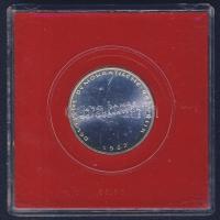 NDK 1967. "Katharina von Bora" ffm emlékérem eredeti plasztiktokban T:P