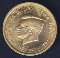 Németország 1992. "John F. Kennedy" aranyozott fém emlékérem T:PP