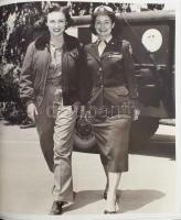 Garvey - Fisher: The Age of Flight. A history of America's Pioneering Airline. 2002. Kiadói egé...