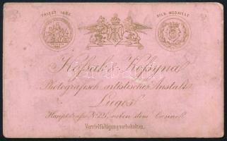 cca 1885 Női portré, keményhátú fotó Kossak & Kosyna lugosi műterméből, 10,5×6,5 cm