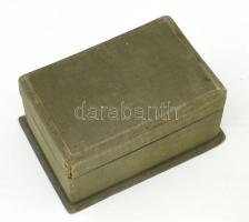 17 darabos antik öngyújtó gyűjtemény, közte több ritka, értékes darabbal, dobozban