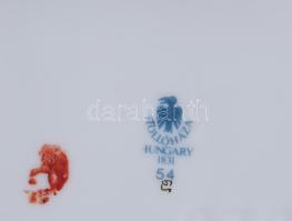 Hollóházi Szász Endre által tervezett mintával díszített bonbonier. Matricás, jelzett, kis kopással,...