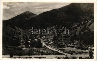 1942 Tiszabogdány, Bohdan; Kvaszni völgye, háttérben a Pietrosszal. Özv. Rosenthal Samuelné kiadása / general view