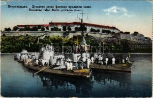 1930 Dunavske ratne flotile prilikom slave / Pétervárad vára, monitorok a Szerb-Horvát-Szlovén (SHS) Királyság kötelékében / Petrovaradin castle, monitors under the Kingdom of Serbs, Croats and Slovenes (kis szakadás / small tear)