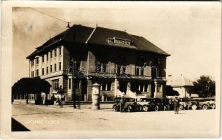 Losonc, Lucenec; YMCA (Fiatalok Keresztény Egyesülete) épület, automobilok, étterem / YMCA (Young Men&#039;s Christian Association) building, restaurant, automobiles + &quot;1938 Losonc visszatért&quot; So. Stpl. (EK)