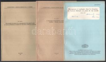 1963-1984 Rév Mária (1927-2010) 9 munkája (különlenyomatok):  1963 A burzsoázia kialakulásának ábrázolása Szaltikov-Scsedrin műveiben.;  1973 Divergences et analogies dans la réception de l&#039;oeuvre littéraire au point de vue sociale.;  1975 Az élet köznapiságának ábrázolása az orosz és a francia irodalomban.;  1977 Világképváltozás és szerkezeti összefüggés a századforduló orosz és francia novellájában.;  1984 A szovjet irodalom Magyarországon a nyolcvanas évek elején.;  1984 Elbeszélés és dráma kölcsönhatása Csehov munkáiban.;  +3 orosz nyelvű.  Mindegyik a szerző, Rév Mária (1927-2010) irodalomtörténész által Hollós Attila (1933-2023) nyelvész részére DEDIKÁLT példányok!