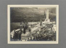 1917-1918 I. világháborús katonai fényképalbum 175 db fényképpel. Az album elején a szabadkai 6-os h...