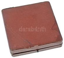 1957. "A kommunista helytállásért, az MSZMP szervezéséért - az MSZMP VIII. kerületi párt érteke...