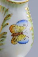 Herendi Viktória mintás tejszínkiöntő, jelzett, kis kopással, 8x7 cm