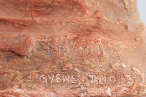 Gyenes Tamás (1920-1963): Szerelmespár. Festett gipsz, 1963, jelzett, m: 24,5 cm