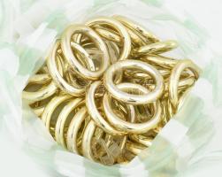 Függöny akasztók, karnisvégek, stb, műanyag és fa nagyon sok darab