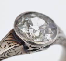 Arany (Au) 14K fehérarany gyűrű 1,25 ct kerek csiszolású VS2 gyémánttal, jelzett, méret: 56, bruttó:...