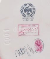 Hollóházi Faragó Miklós (1947- ) által tervezett mintával díszített bonbonier, jelzett, h: 9 cm