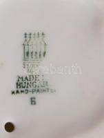 Zsolnay korsós kislány, jelzett, hibátlan, m: 7,5 cm