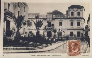 Córdoba Ramón y Cajal square with military administrative building