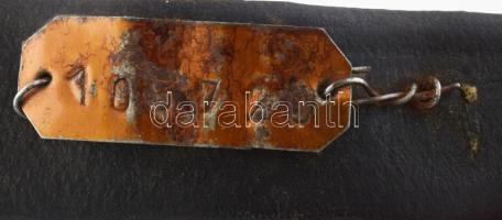 1945 Mauthausen-i koncentrációs tábor rab karkötője és 2 db vöröskeresztes levelezőlap