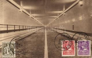 Antwerp pedestrian tunnel under the River Scheldt with Sodium-vapor lamps