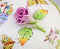 Herendi Viktória mintás cukortartó, plasztikus rózsa díszítménnyel, jelzett, hibátlan, d: 11 cm