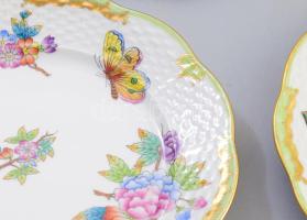 Herendi virágmintás süteményes tányér szett. 6 darab, jelzett, kézzel festett, d: 18,5 cm