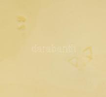 Körmöcbányai liliommintás dísztál. Jelzett, mázsérülésekkel, d: 26 cm