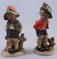 Lippelsdorf Wagner & Apel Bertram 2 darab kisfiú figura, egyik sérült, jelzett, m: 15 cm