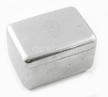 Régi alpakka cukordoboz, ca 1920 benne vegyes bolha tétel 14x10x10 cm