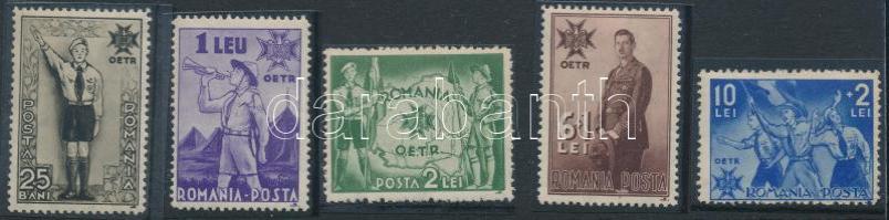 1935 II. Károly trónra lépés 5. évfordulója, cserkész sor