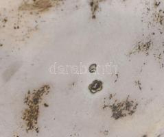 Cukordoboz. Ezüst (Ag), dianás jelzéssel. Rózsa díszítéssel. 270 g d: 13 cm, m: 12 cm