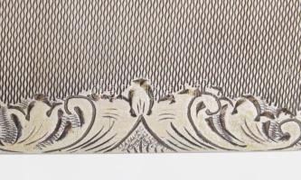 Ezüst (Ag) szelence. Jelzett, gilosált díszítéssel, 175 g 10x8x2 cm